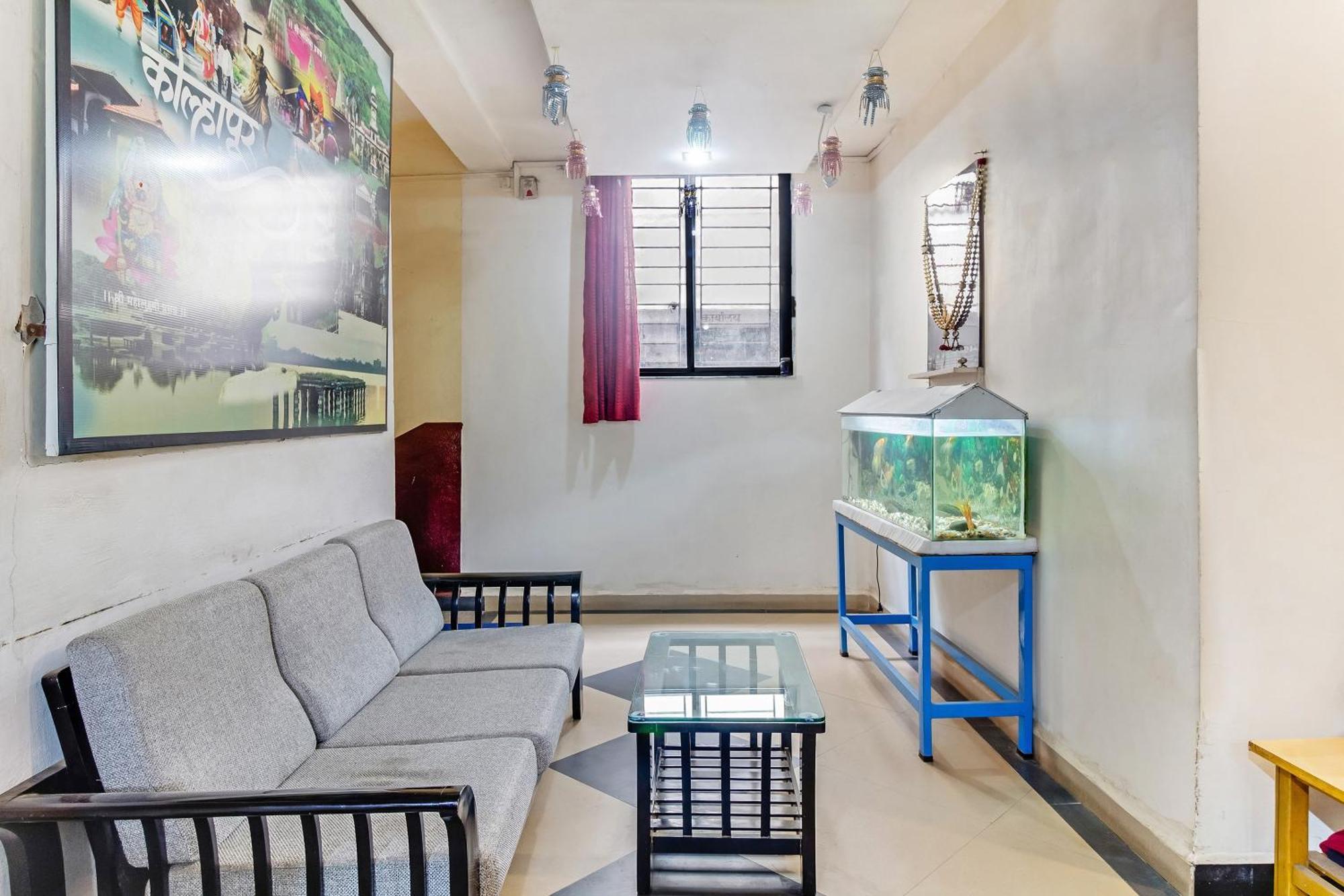 Spot On Harihar Lodging And Yatri Niwas Hotel Kolhapur Exterior foto